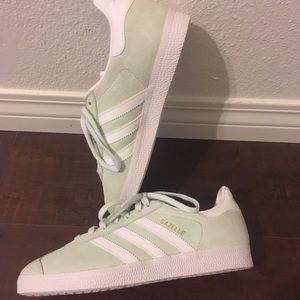Adidas GAZELLE mint green SZ 7